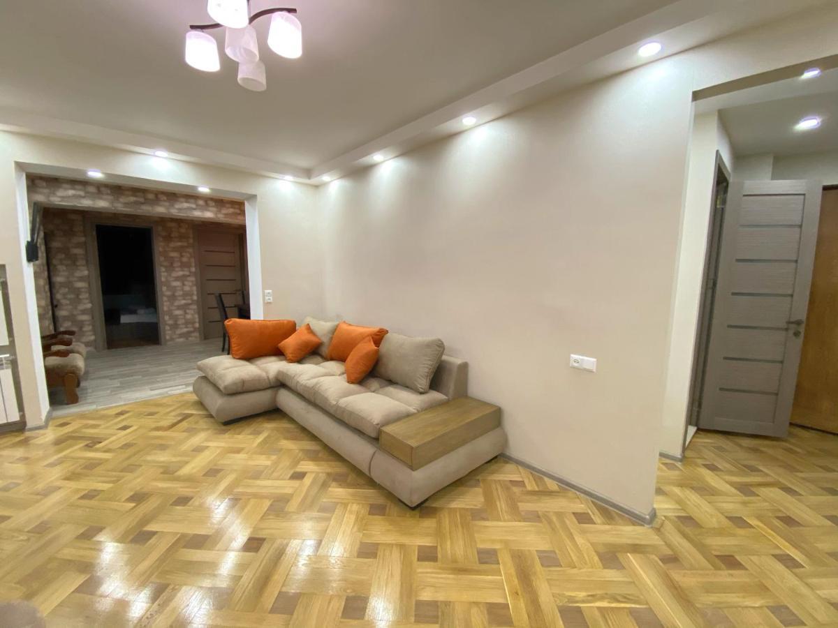 Luxury 4-Bedroom Apartment In The Center Tbilisi Exterior foto